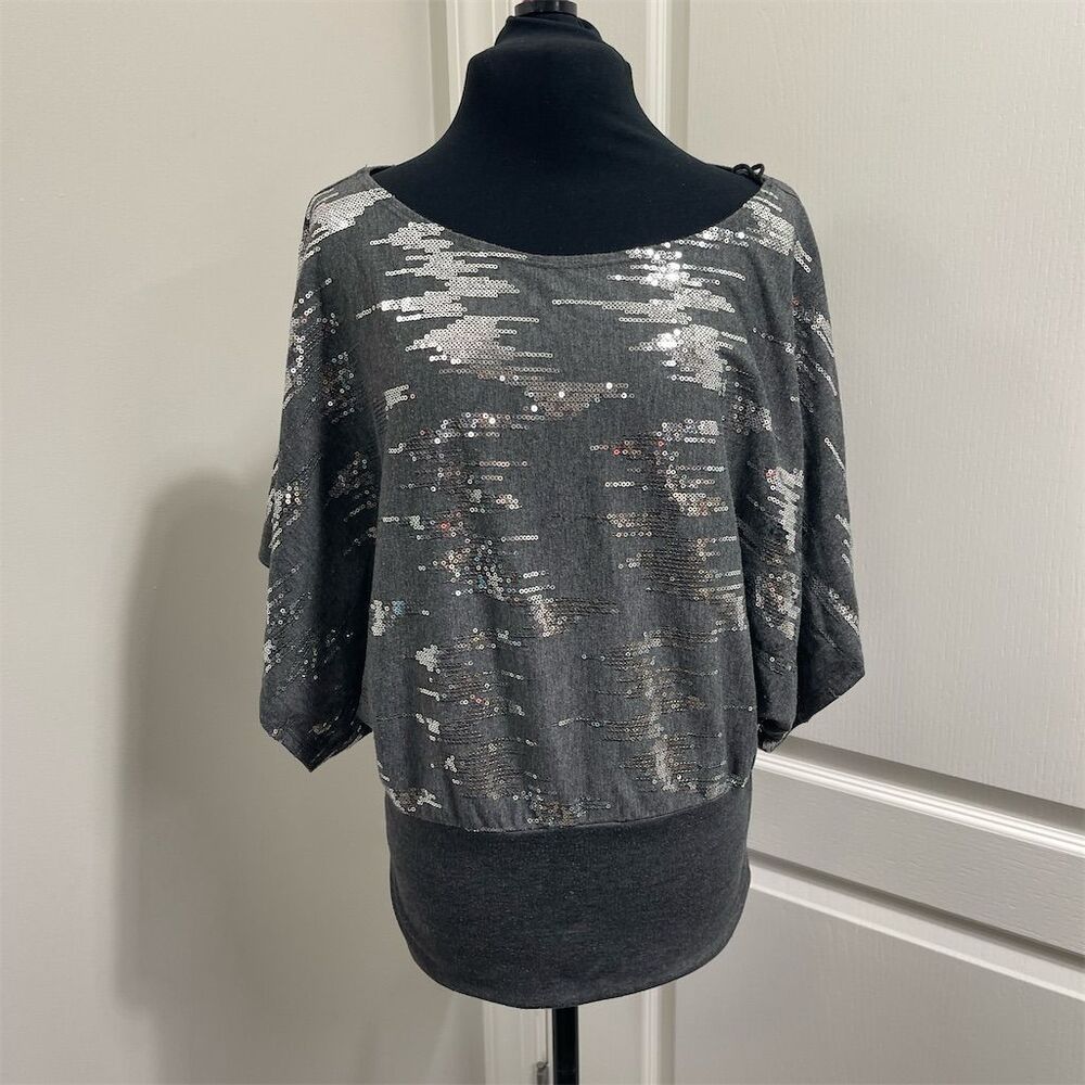 Lipstick Women's Gray Sequin Party Blouse Size M (sku302)